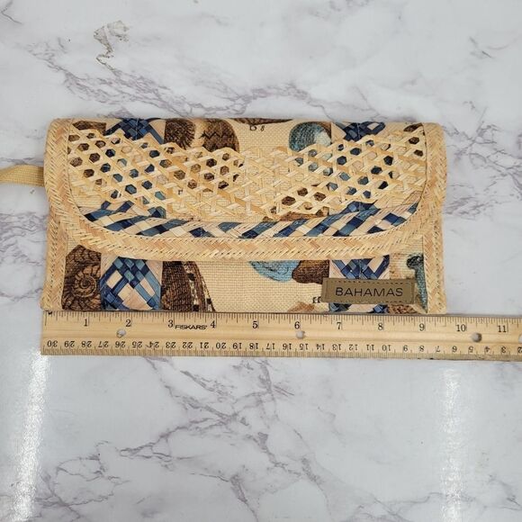 Bahamas Raffia or Jute Rattan Seashell Pattern Wristlet Wicker - Picture 8 of 10